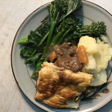 Load image into Gallery viewer, Dell Venison, Juniper & Gremolata Pie