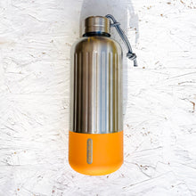 Load image into Gallery viewer, Black &amp; Blum
